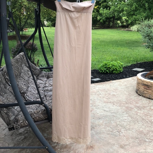 Sleeveless Slip 32 Long Size 8-10 - Picture 1 of 5